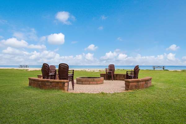  - Best Western Harbour Pointe Hotel St Ignace - I-75, Exit 344