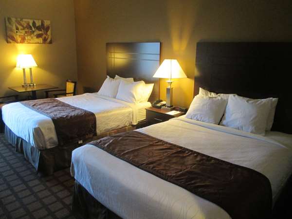  - Best Western Plaza Hotel of Saugatuck