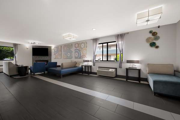  - Best Western Executive Inn Battle Creek - I-94, Exit 97