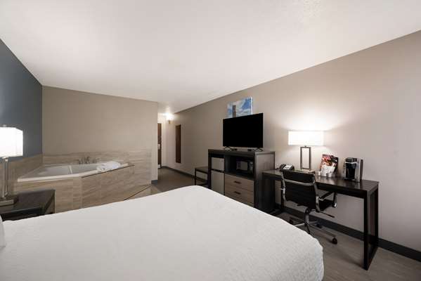  - Best Western Executive Inn Battle Creek - I-94, Exit 97