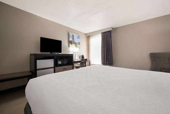  - Best Western Executive Inn Battle Creek - I-94, Exit 97