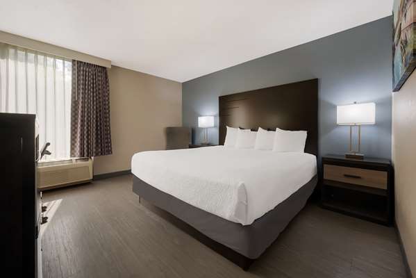  - Best Western Executive Inn Battle Creek - I-94, Exit 97
