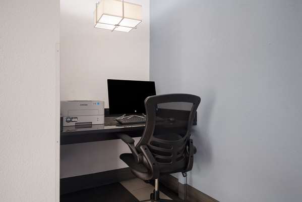 Conference Area - Best Western Executive Inn Battle Creek - I-94, Exit 97