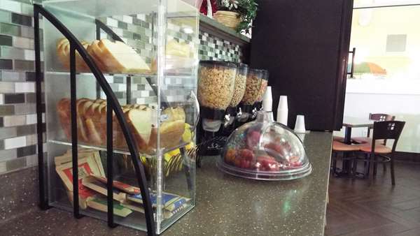 Amenities - Best Western Lakewinds Hotel Ludington