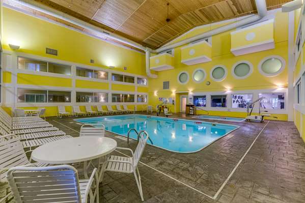 Pool - Best Western Lakewinds Hotel Ludington