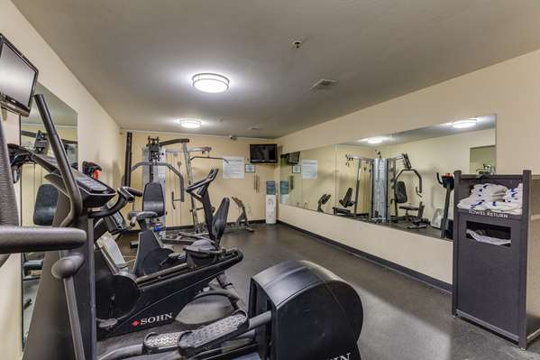 Fitness/ Exercise Room - Best Western Lakewinds Hotel Ludington