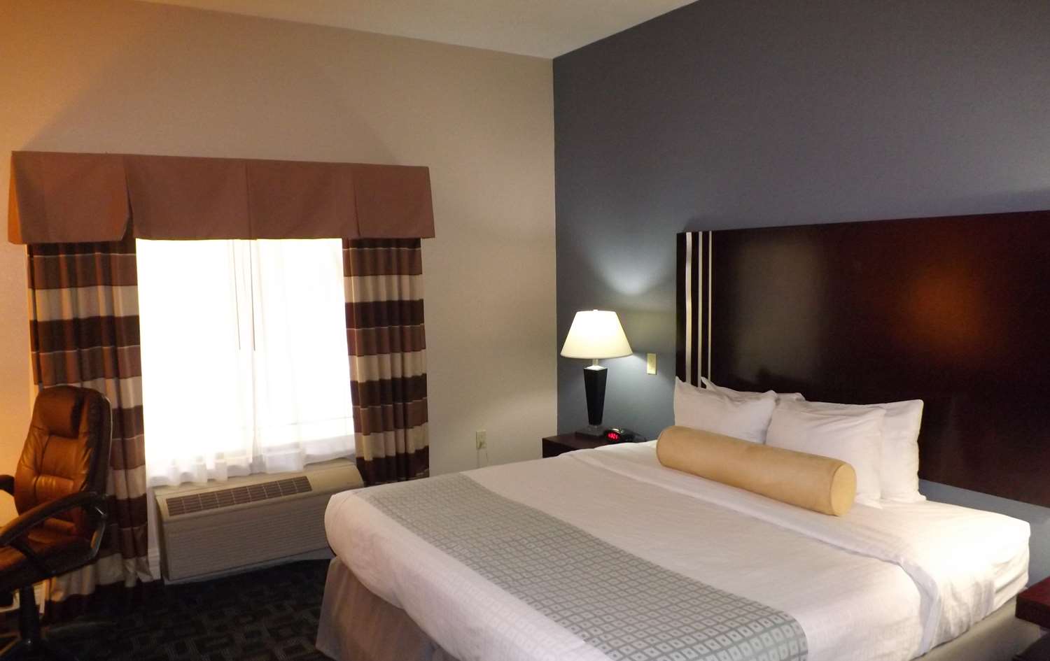 Best Western Plus Kalamazoo Suites Kalamazoo, MI See Discounts