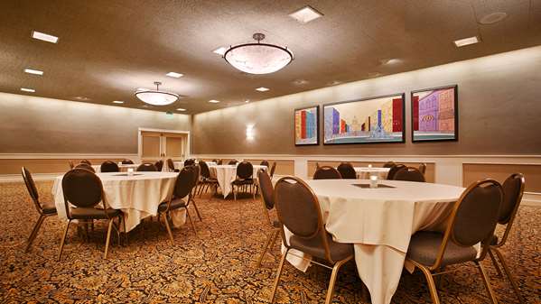  - Best Western Plus Normandy Inn & Suites Minneapolis