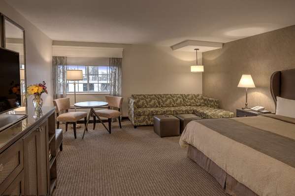  - Best Western Plus Normandy Inn & Suites Minneapolis