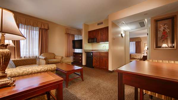 Suite - Best Western Plus Normandy Inn & Suites Minneapolis