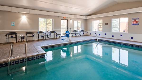 Pool - Best Western Eden Prairie Inn