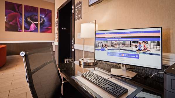 Conference Area - Best Western Eden Prairie Inn