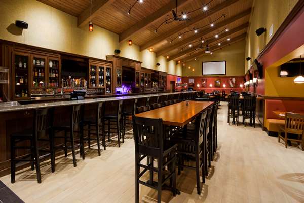 Bar - Best Western Plus Hotel Willmar