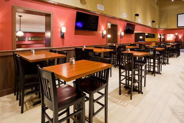 Bar - Best Western Plus Hotel Willmar