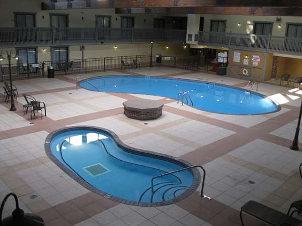 Pool - Best Western Plus Hotel New Ulm