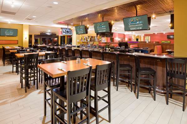 Bar - Best Western Plus St Paul North Shoreview Hotel