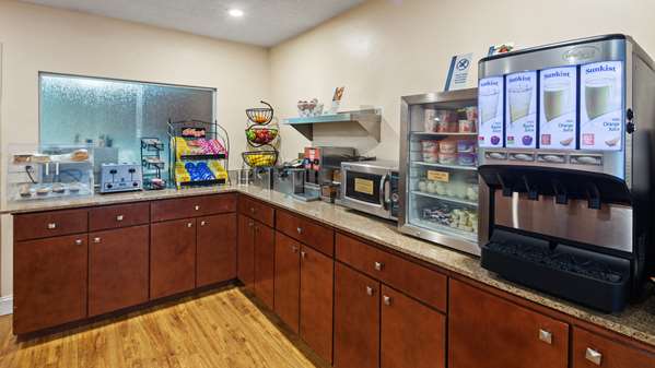 Amenities - Best Western Oak Manor Hotel Biloxi - I-110, Exit 1A