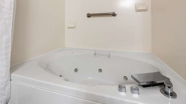  - Best Western Oak Manor Hotel Biloxi - I-110, Exit 1A