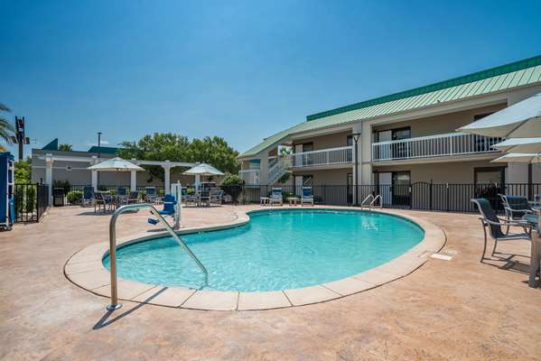Pool - Best Western Flagship Inn Moss Point - I-10, Exit 69