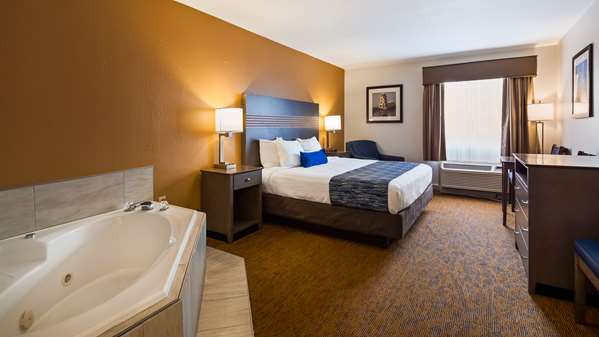 Pool - Best Western Cypress Creek Hotel Ocean Springs - I-10, Exit 50