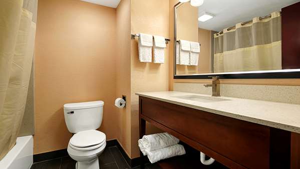  - Best Western Inn Canton