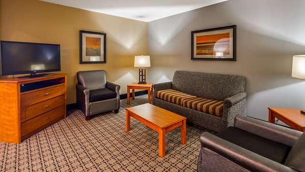 Suite - Best Western Plus Jackson Downtown Coliseum Hotel - I-55, Exit 96B