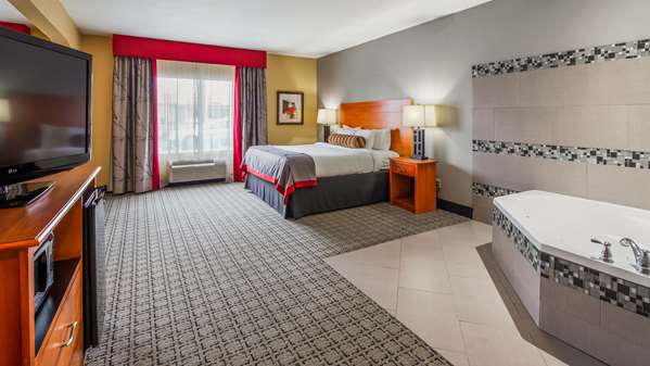 Suite - Best Western Plus Jackson Downtown Coliseum Hotel - I-55, Exit 96B