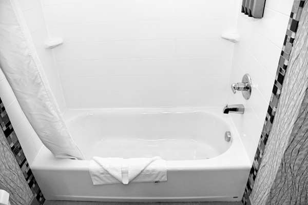 Suite - Best Western Plus Jackson Downtown Coliseum Hotel - I-55, Exit 96B