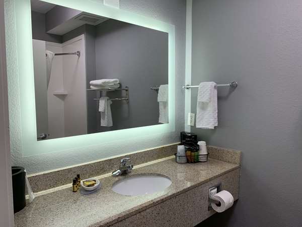  - Best Western Plus Olive Branch Hotel & Suites