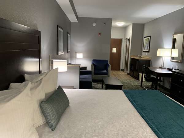  - Best Western Plus Olive Branch Hotel & Suites