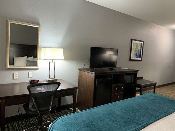  - Best Western Plus Olive Branch Hotel & Suites