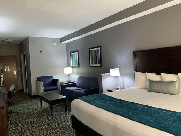 Suite - Best Western Plus Olive Branch Hotel & Suites