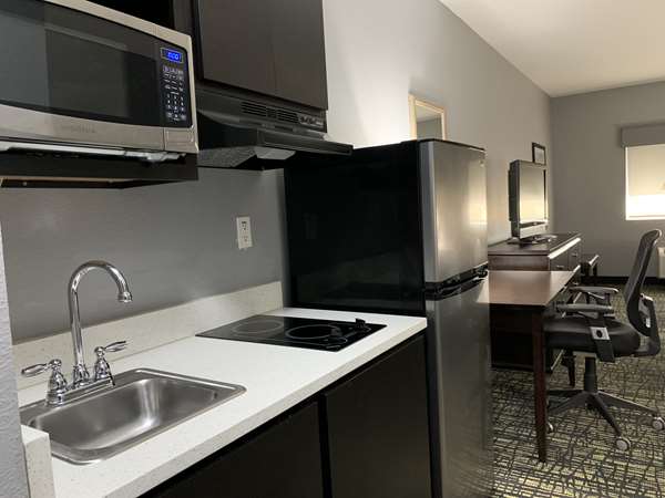  - Best Western Plus Olive Branch Hotel & Suites