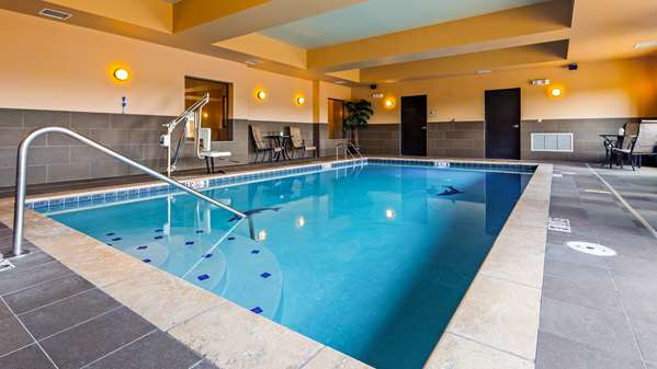 Pool - Best Western Plus Tupelo Inn & Suites - I-22, Exit 86