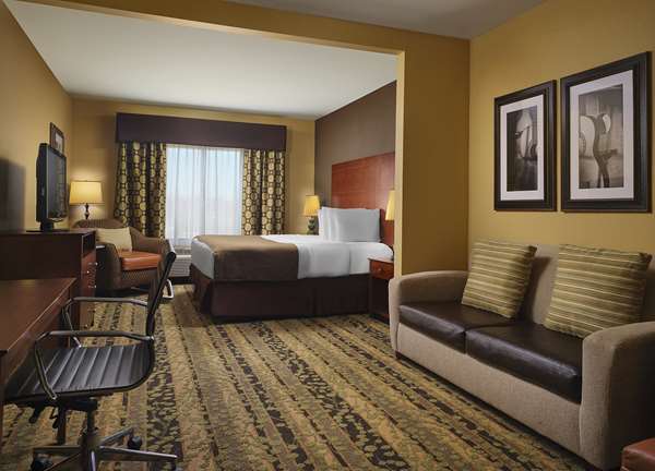Suite - Best Western Plus Tupelo Inn & Suites - I-22, Exit 86