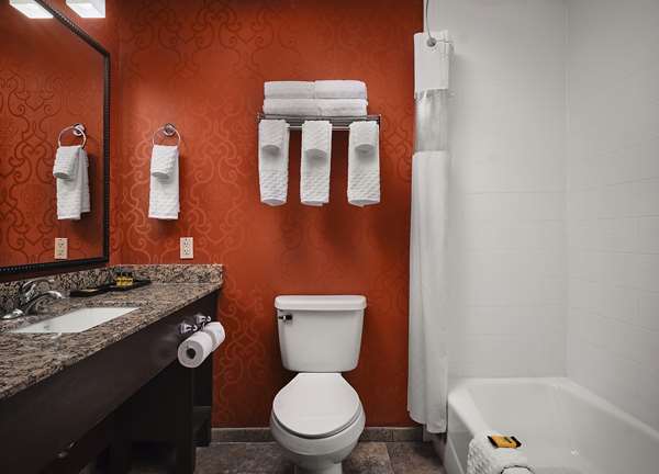  - Best Western Plus Tupelo Inn & Suites - I-22, Exit 86