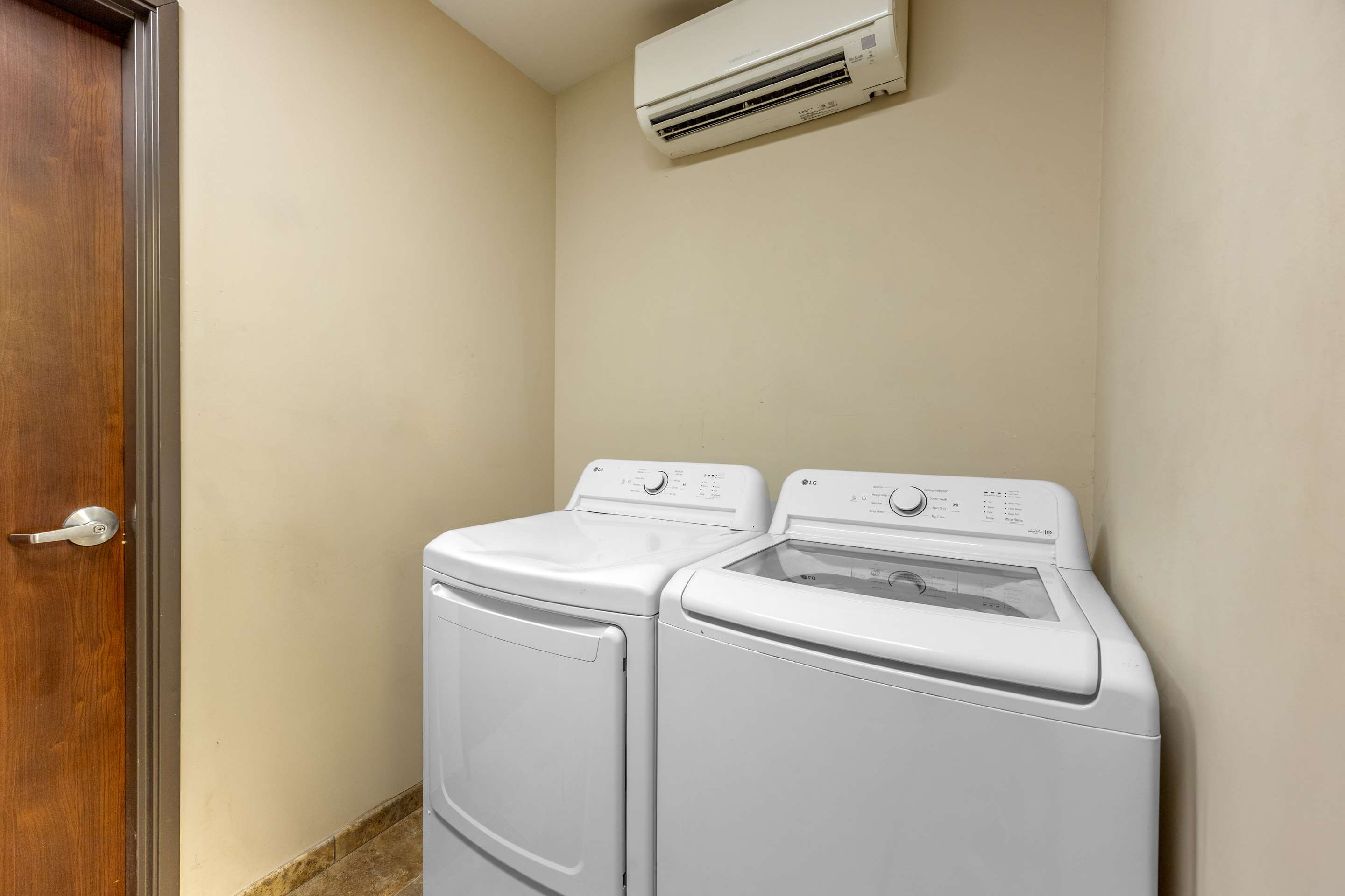 Laundry Room | Best Western Plus Tupelo Inn & Suites