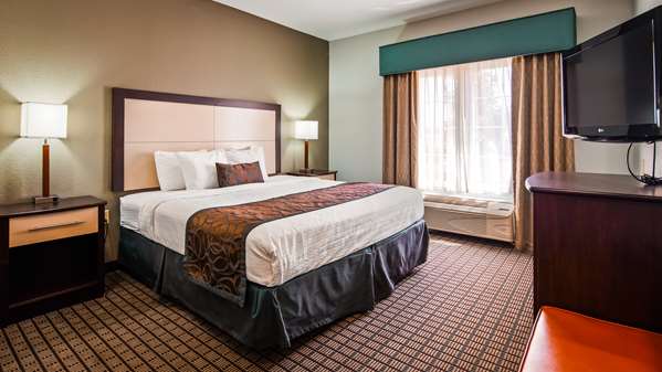  - Best Western Plus Magee Inn