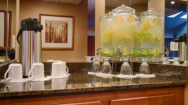  - Best Western Coach House Inn Springfield - I-44, Exit 80