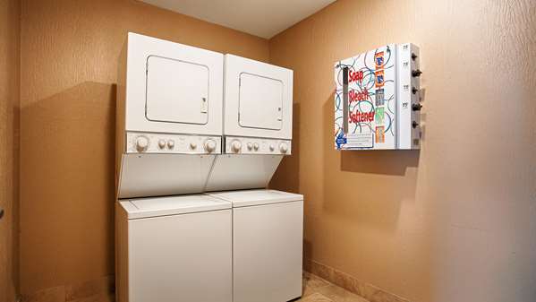 Amenities - Best Western Coach House Inn Springfield - I-44, Exit 80