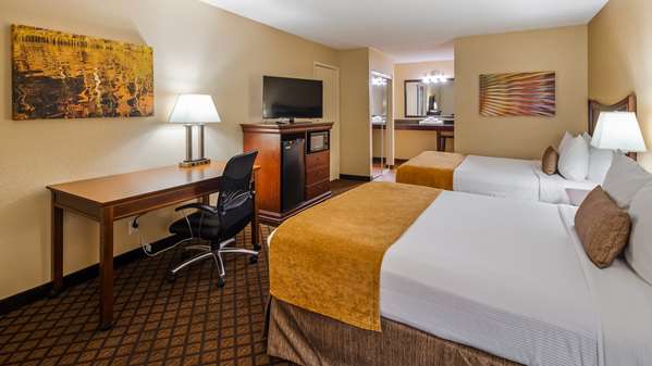  - Best Western Coach House Inn Springfield - I-44, Exit 80