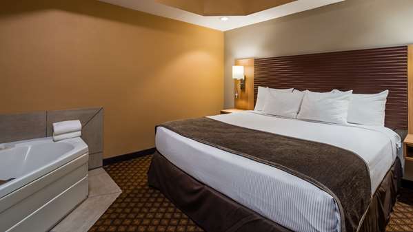 Suite - Best Western Plus Landing View Inn & Suites Branson