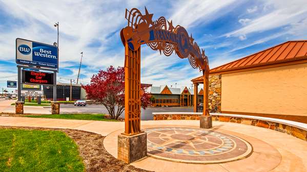 Exterior view - Best Western Center Pointe Inn Branson