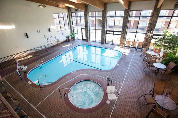 Pool - Best Western Center Pointe Inn Branson