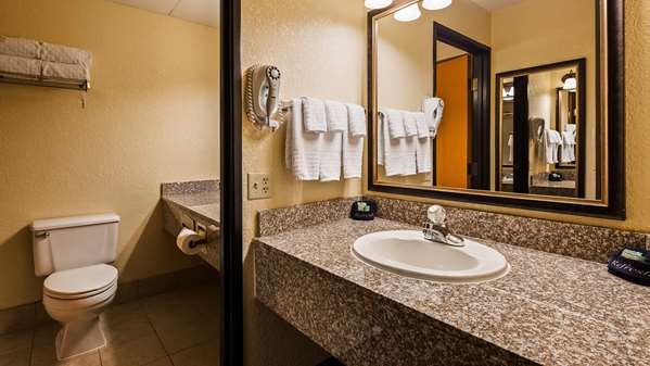 Suite - Best Western Center Pointe Inn Branson