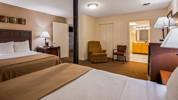 Suite - Best Western Center Pointe Inn Branson
