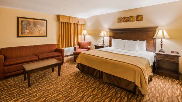 Suite - Best Western Center Pointe Inn Branson