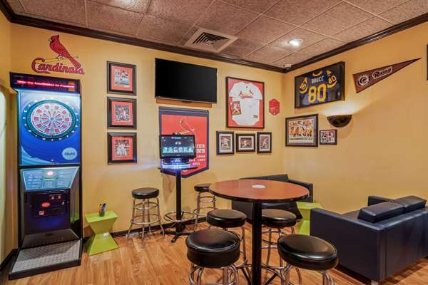 Bar - Best Western Kirkwood Inn - I-44, Exit 277B