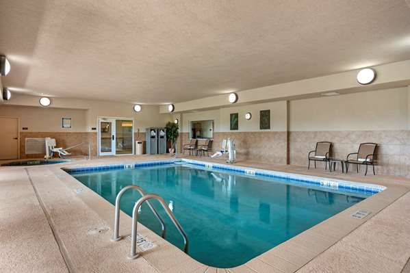Pool - Best Western Plus Capital Inn Jefferson City