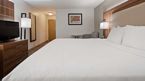 Suite - Best Western Plus Kansas City Airport Hotel - I-29, Exit 12